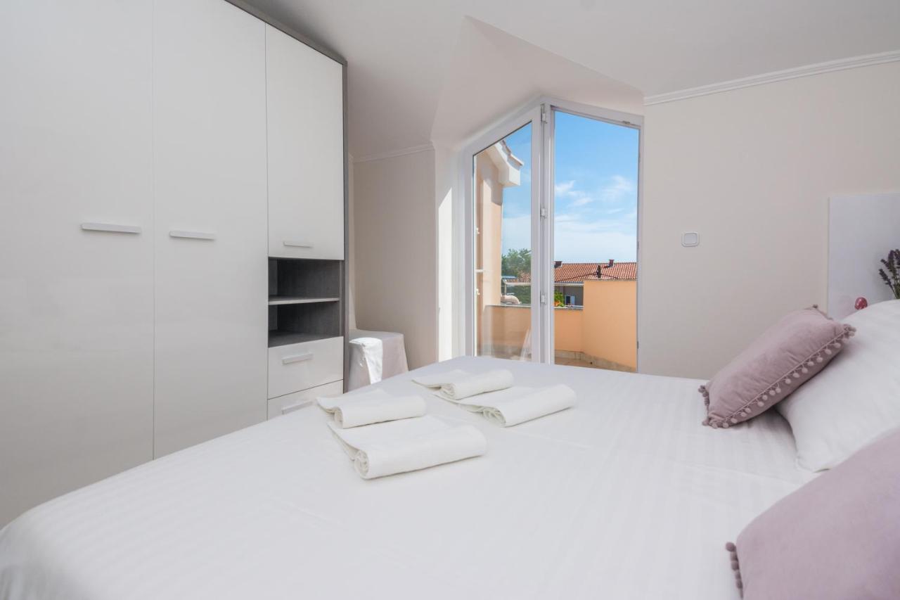 Apartments Medanic - Private Pool 普利拉卡 外观 照片