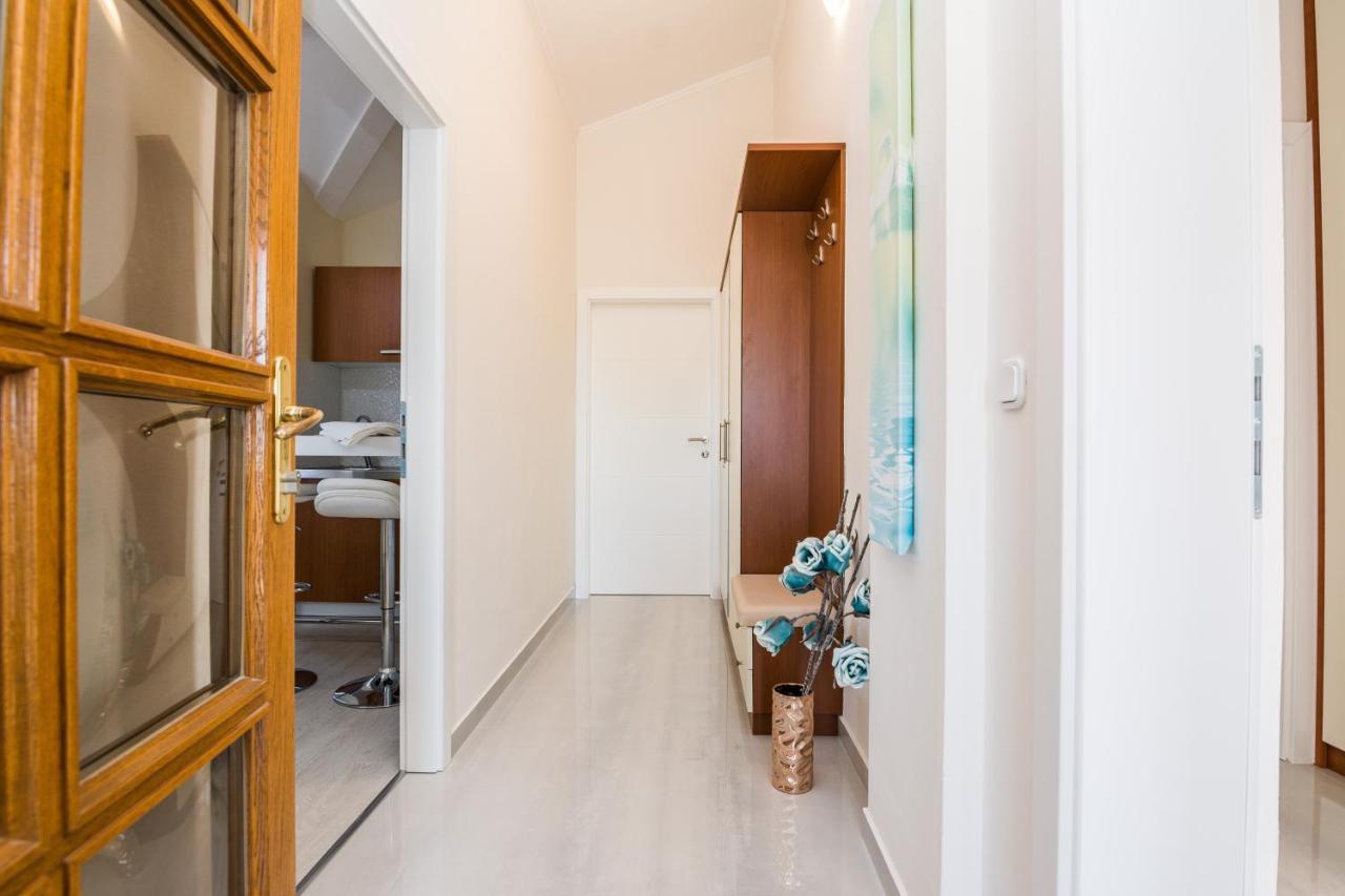 Apartments Medanic - Private Pool 普利拉卡 外观 照片