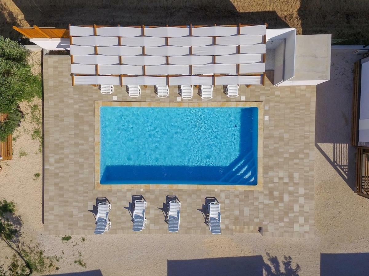 Apartments Medanic - Private Pool 普利拉卡 外观 照片