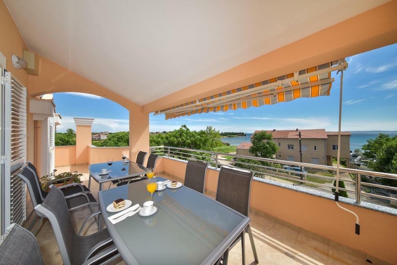 Apartments Medanic - Private Pool 普利拉卡 外观 照片