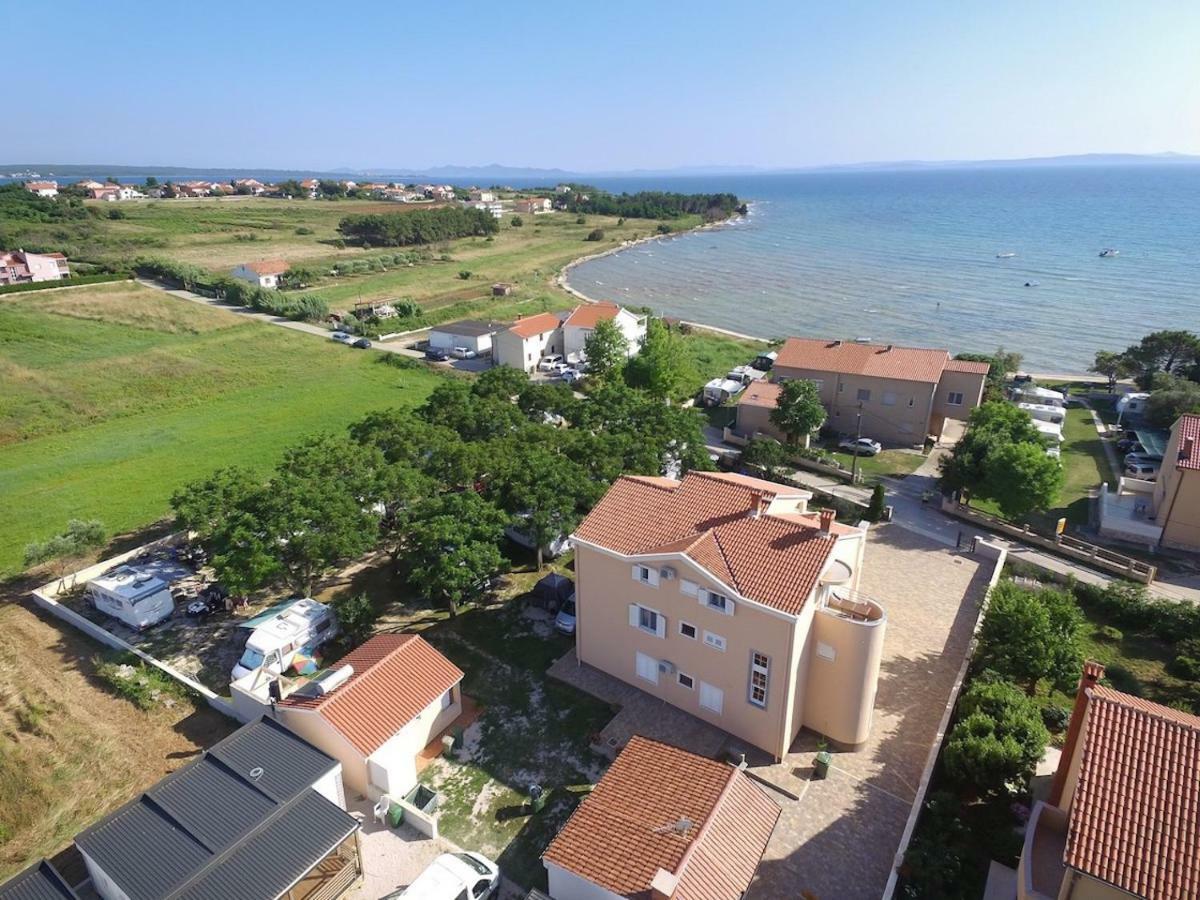 Apartments Medanic - Private Pool 普利拉卡 外观 照片