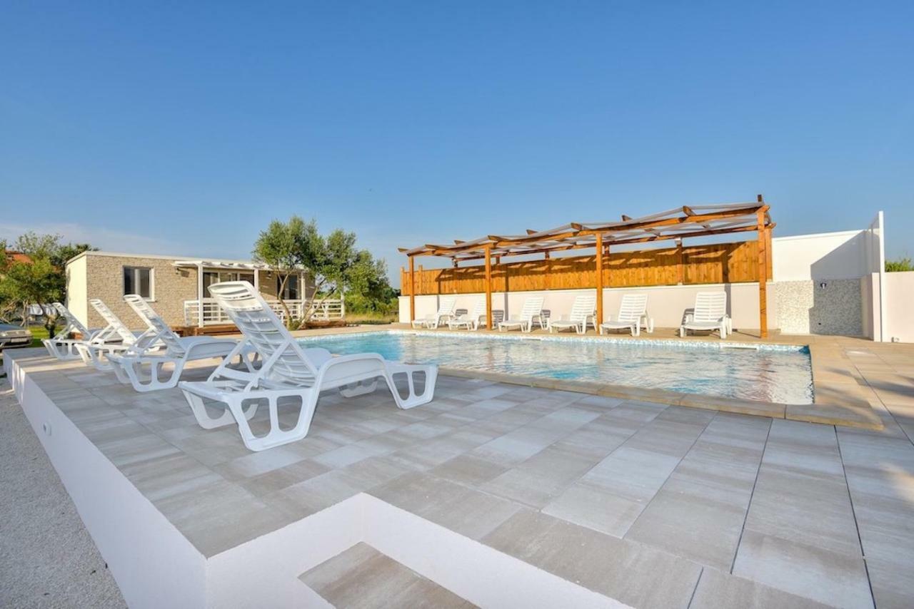 Apartments Medanic - Private Pool 普利拉卡 外观 照片