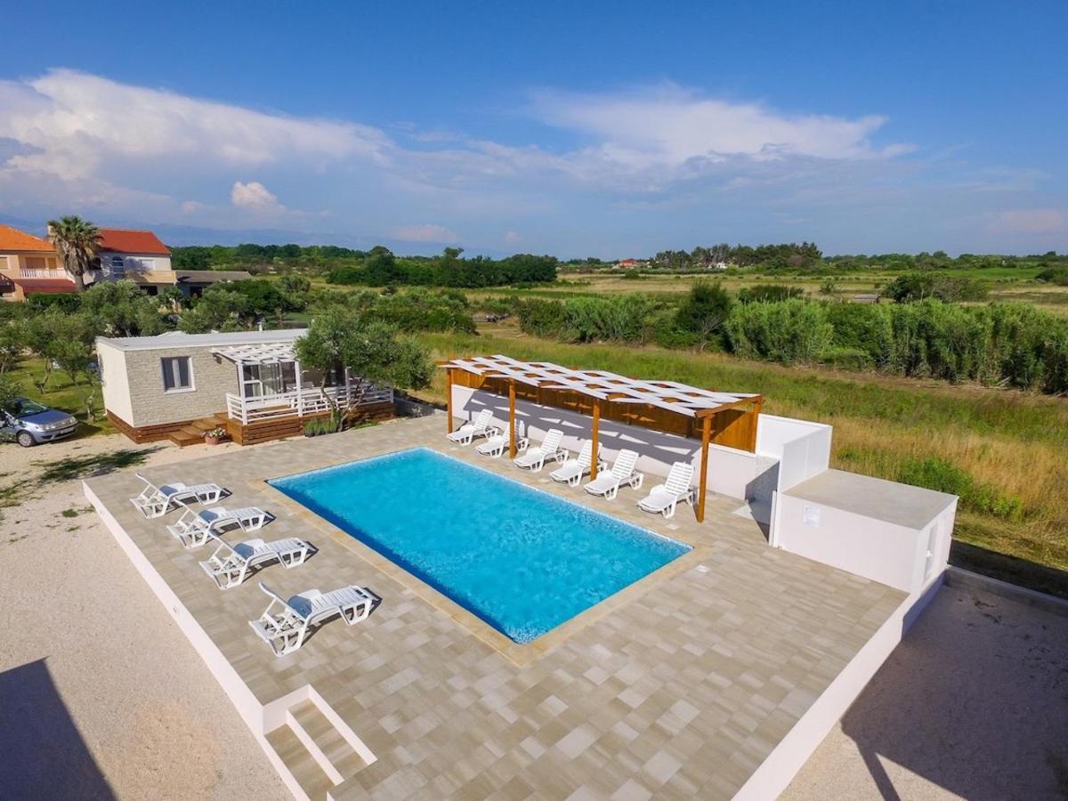 Apartments Medanic - Private Pool 普利拉卡 外观 照片